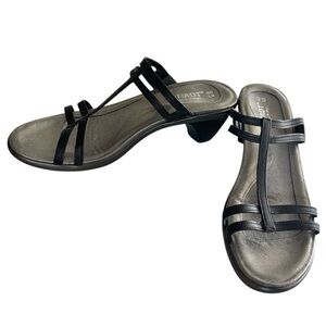 NAOT Footwear Women's Black Loop Slide Sandal  Size: 40=US 9-9.5
